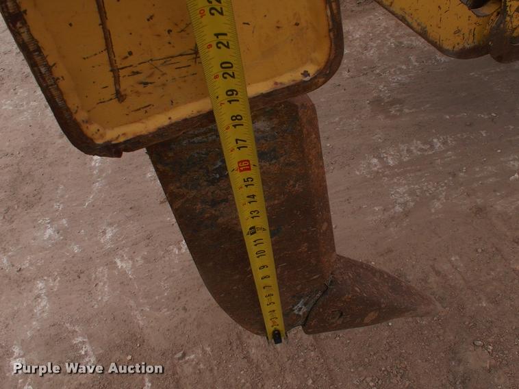 image for item DK9708 2005 Komatsu 37EX dozer