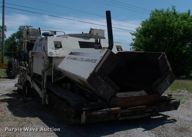 image for item DK9724 2005 Cedarapids CR462 paver