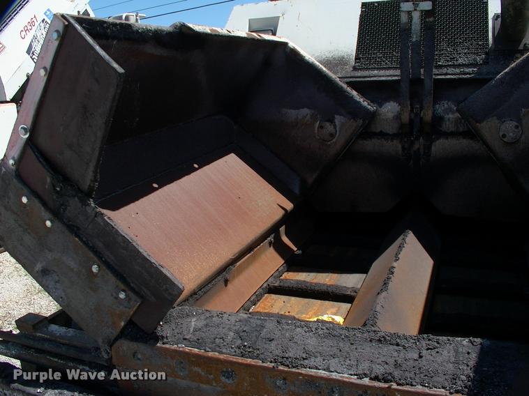 image for item DK9724 2005 Cedarapids CR462 paver