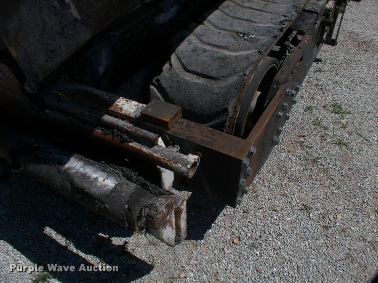 image for item DK9724 2005 Cedarapids CR462 paver