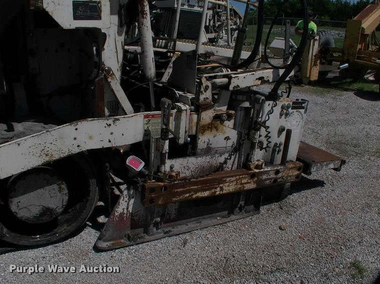 image for item DK9724 2005 Cedarapids CR462 paver