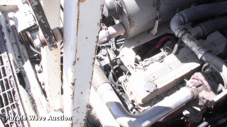 image for item DK9724 2005 Cedarapids CR462 paver