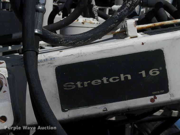 image for item DK9725 2001 Cedarapids CR361R paver