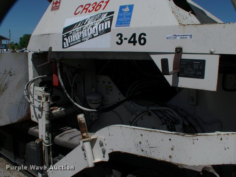 image for item DK9725 2001 Cedarapids CR361R paver