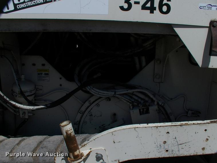 image for item DK9725 2001 Cedarapids CR361R paver