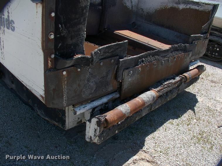 image for item DK9725 2001 Cedarapids CR361R paver