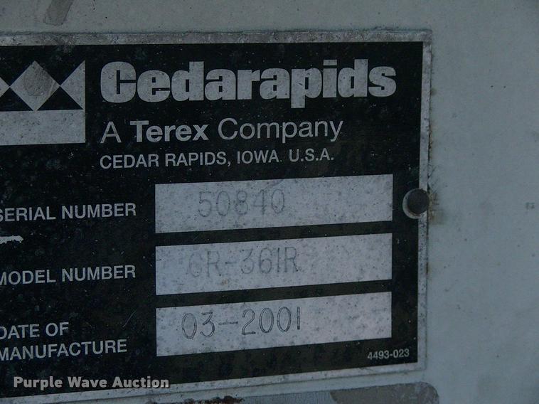 image for item DK9725 2001 Cedarapids CR361R paver