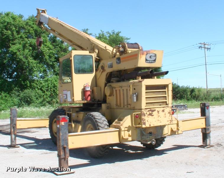 image for item DK9727 1977 Grove RT620S crane