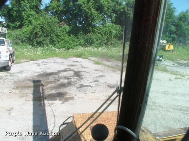 image for item DK9727 1977 Grove RT620S crane