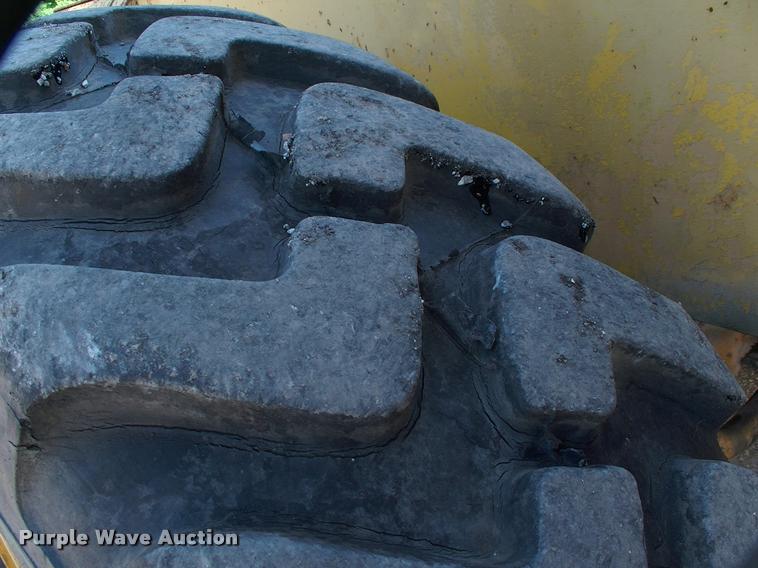 image for item DK9727 1977 Grove RT620S crane