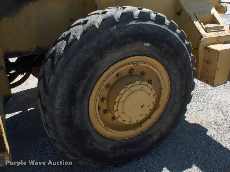 image for item DK9727 1977 Grove RT620S crane