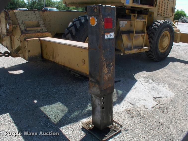image for item DK9727 1977 Grove RT620S crane