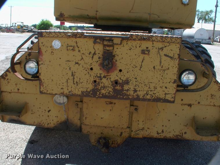 image for item DK9727 1977 Grove RT620S crane