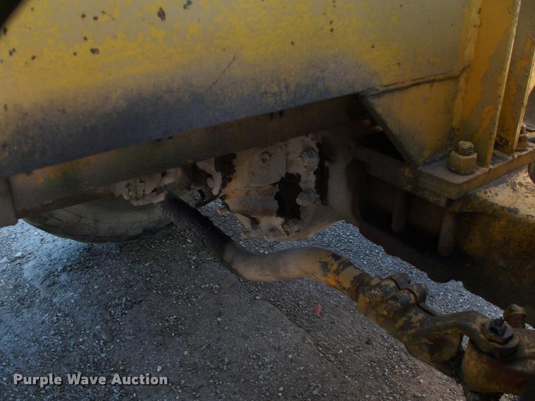 image for item DK9727 1977 Grove RT620S crane