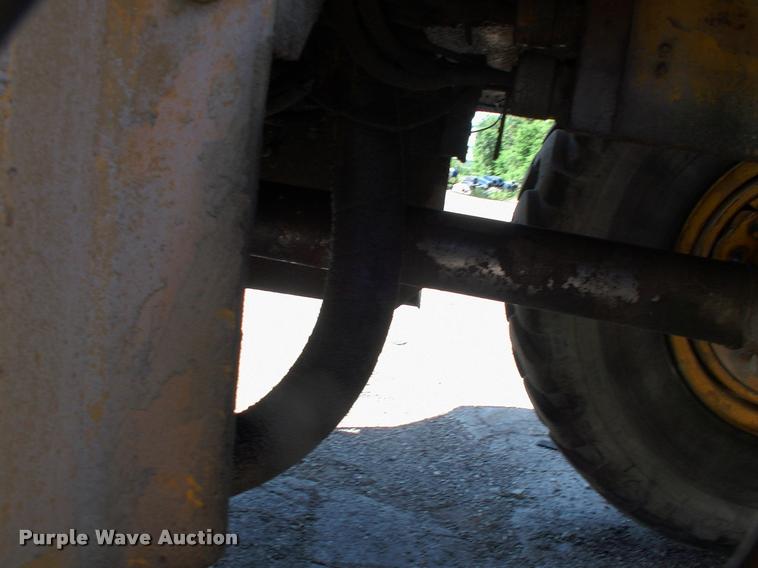 image for item DK9727 1977 Grove RT620S crane