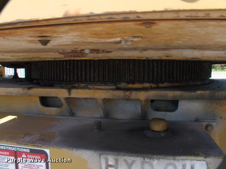 image for item DK9727 1977 Grove RT620S crane