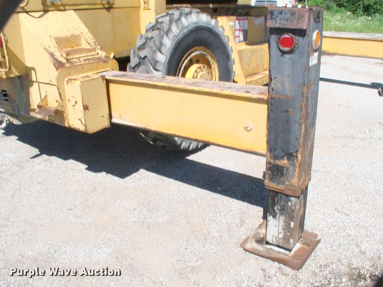 image for item DK9727 1977 Grove RT620S crane
