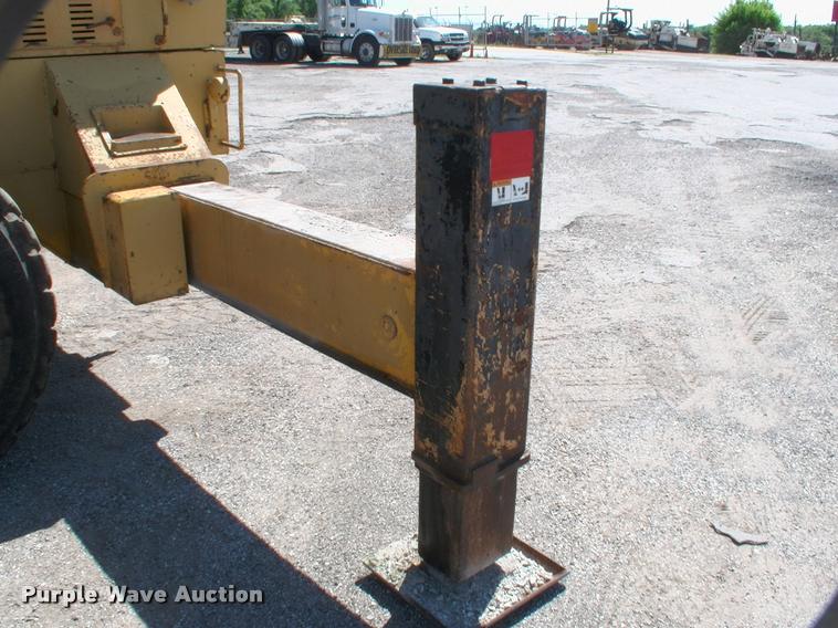 image for item DK9727 1977 Grove RT620S crane