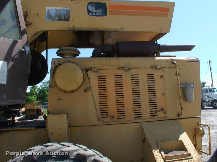 image for item DK9727 1977 Grove RT620S crane