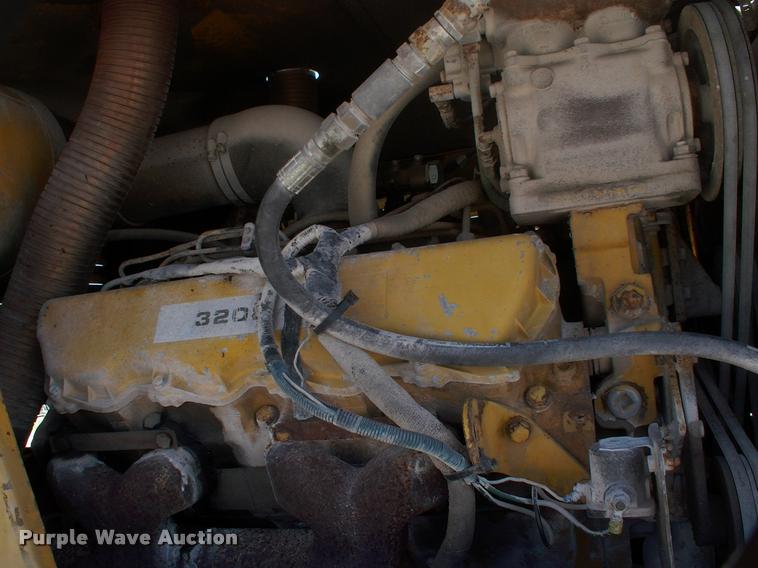 image for item DK9727 1977 Grove RT620S crane