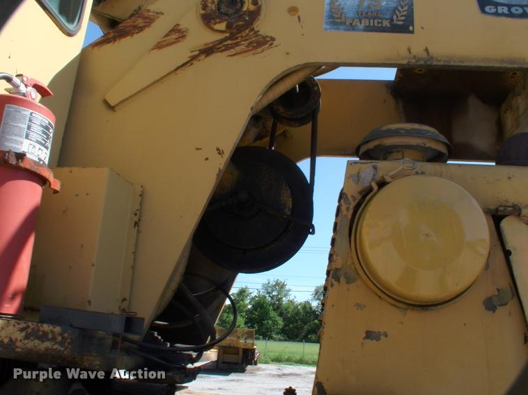 image for item DK9727 1977 Grove RT620S crane