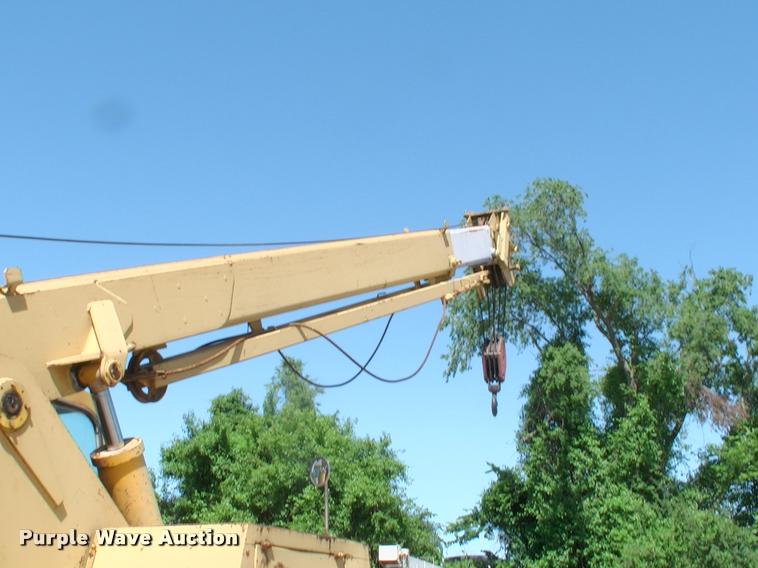 image for item DK9727 1977 Grove RT620S crane