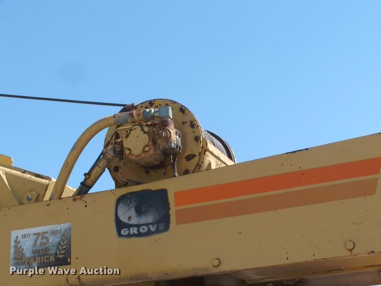image for item DK9727 1977 Grove RT620S crane