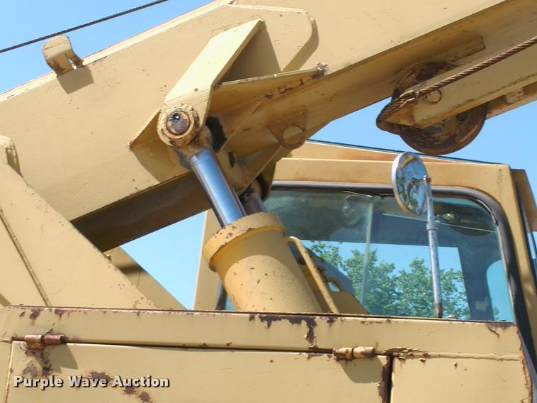 image for item DK9727 1977 Grove RT620S crane