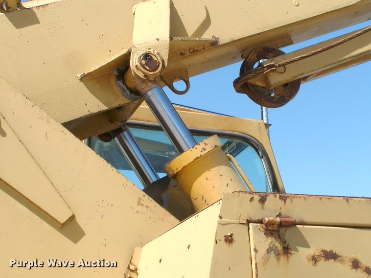 image for item DK9727 1977 Grove RT620S crane