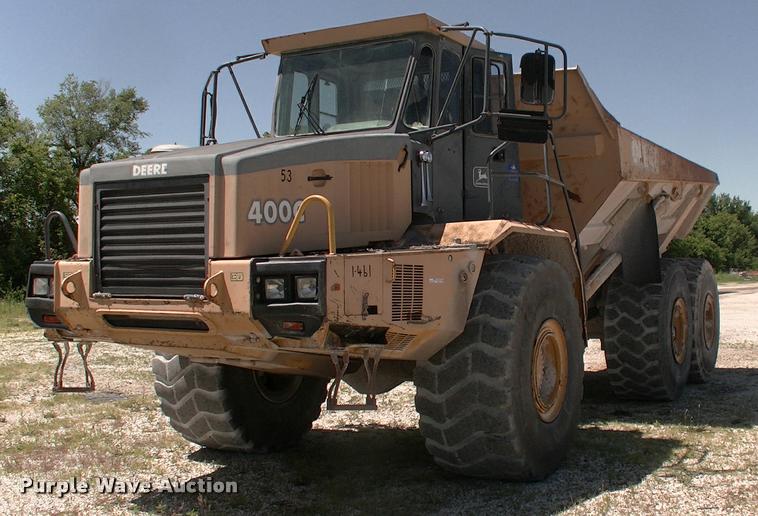 image for item DK9729 2000 John Deere 400C articulated haul truck