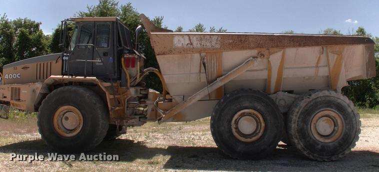 image for item DK9729 2000 John Deere 400C articulated haul truck