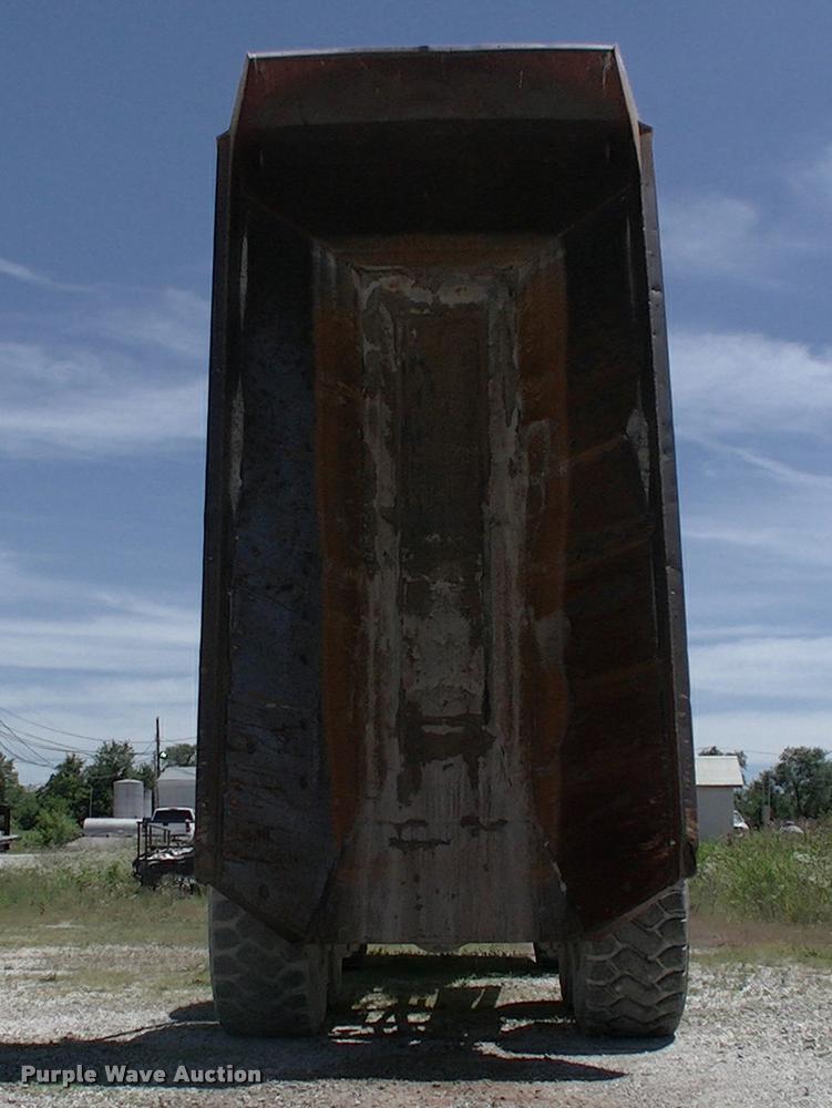 image for item DK9729 2000 John Deere 400C articulated haul truck