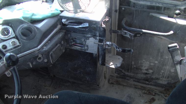 image for item DK9729 2000 John Deere 400C articulated haul truck