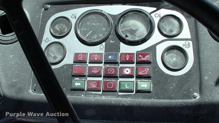 image for item DK9729 2000 John Deere 400C articulated haul truck