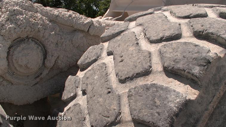 image for item DK9729 2000 John Deere 400C articulated haul truck