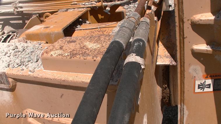 image for item DK9729 2000 John Deere 400C articulated haul truck