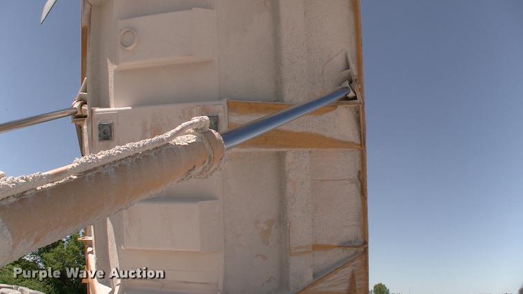 image for item DK9729 2000 John Deere 400C articulated haul truck