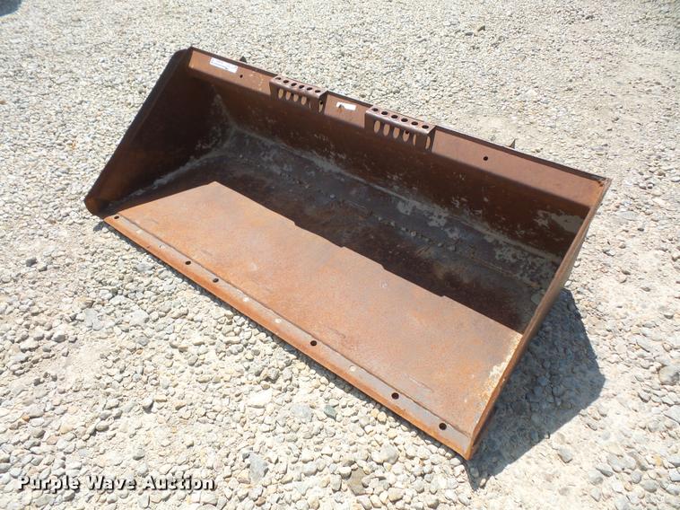 image for item DL9562 Bobcat skid steer bucket