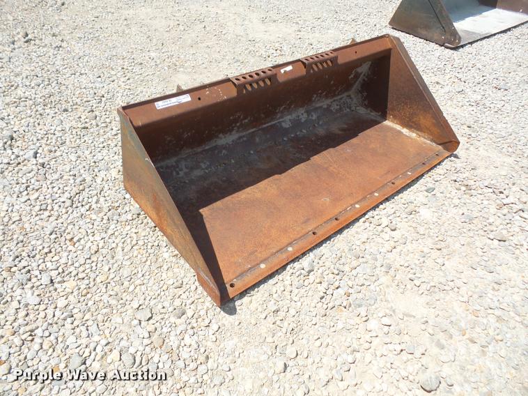 image for item DL9562 Bobcat skid steer bucket