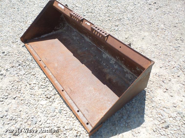 image for item DL9562 Bobcat skid steer bucket