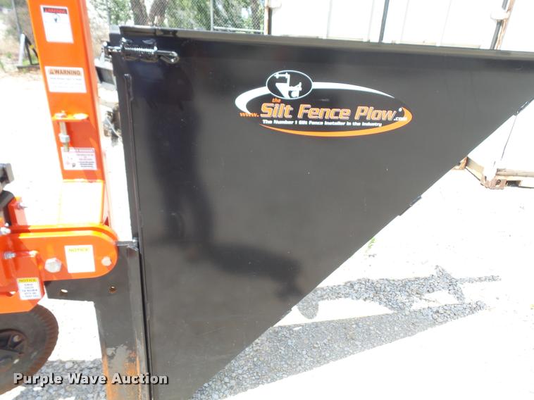 image for item DL9564 Silt fence plow