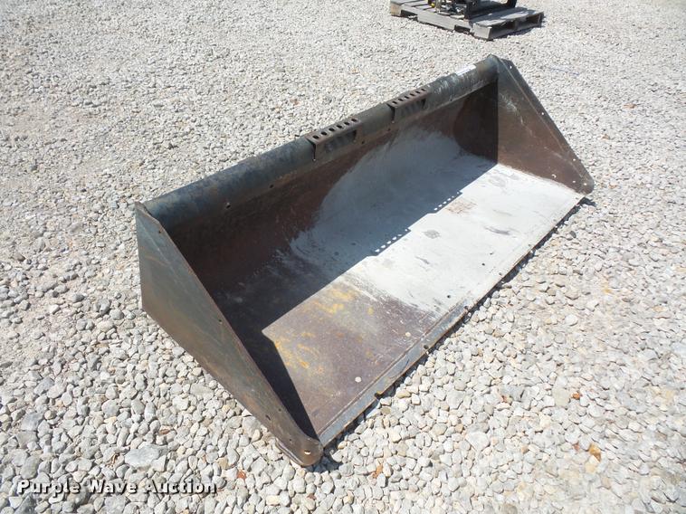 image for item DL9565 Bobcat skid steer bucket