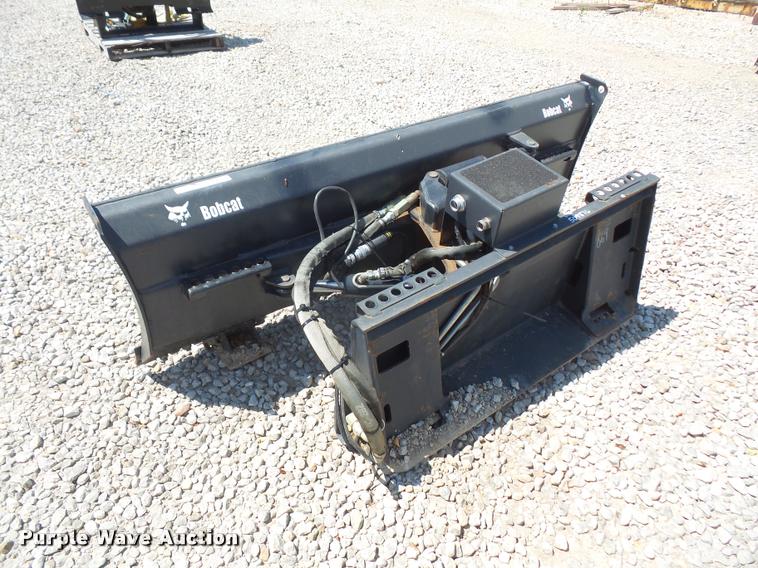 image for item DL9566 Bobcat dozer blade