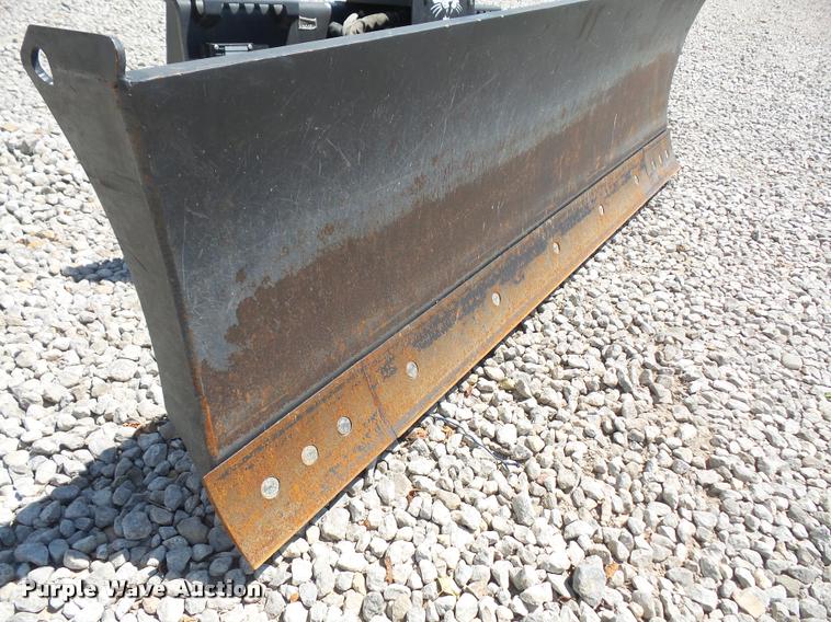 image for item DL9566 Bobcat dozer blade