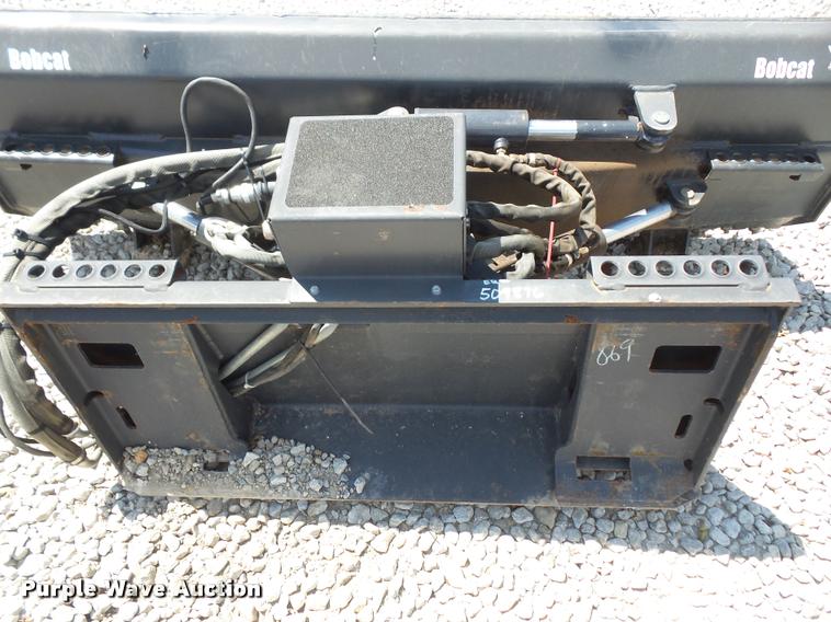 image for item DL9566 Bobcat dozer blade