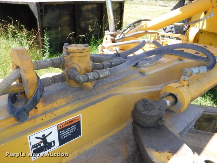 image for item J5681 2005 Volvo G720B motor grader