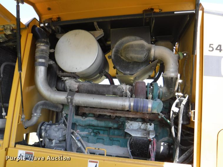 image for item J5681 2005 Volvo G720B motor grader