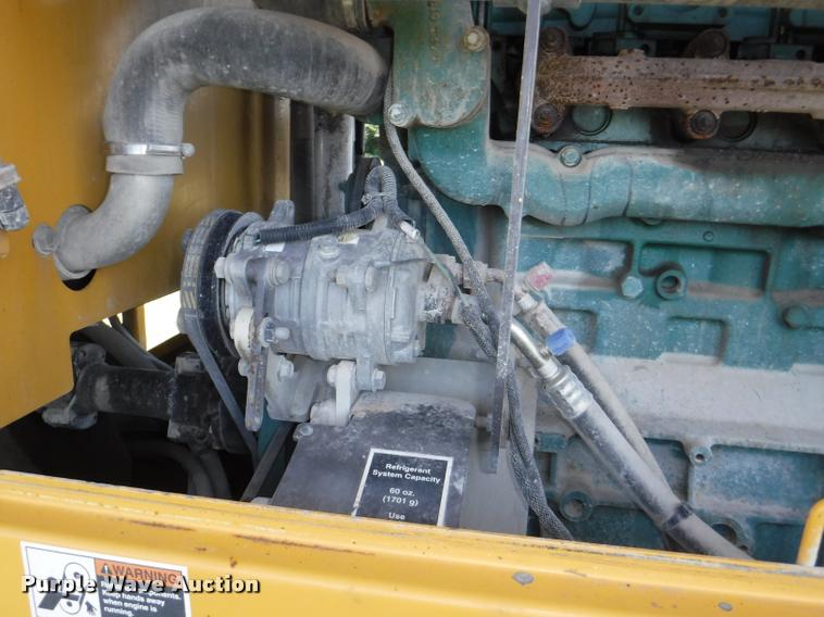 image for item J5681 2005 Volvo G720B motor grader