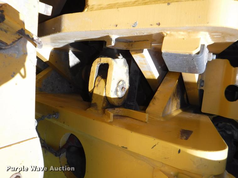 image for item J5681 2005 Volvo G720B motor grader