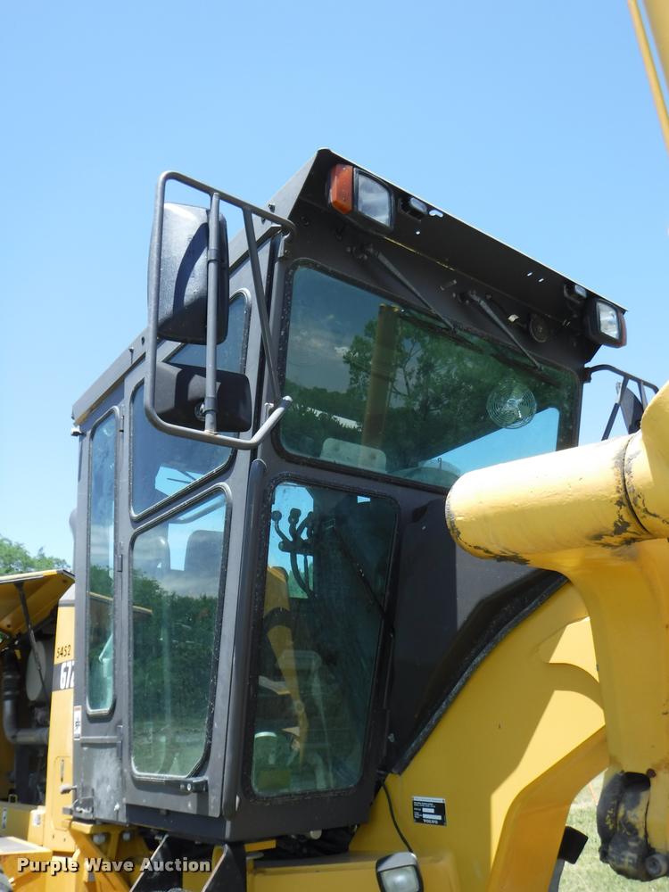 image for item J5681 2005 Volvo G720B motor grader